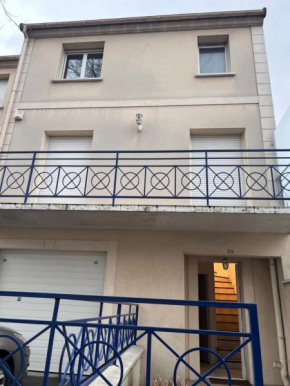 Grande Maison proche Paris 10 12 personnes